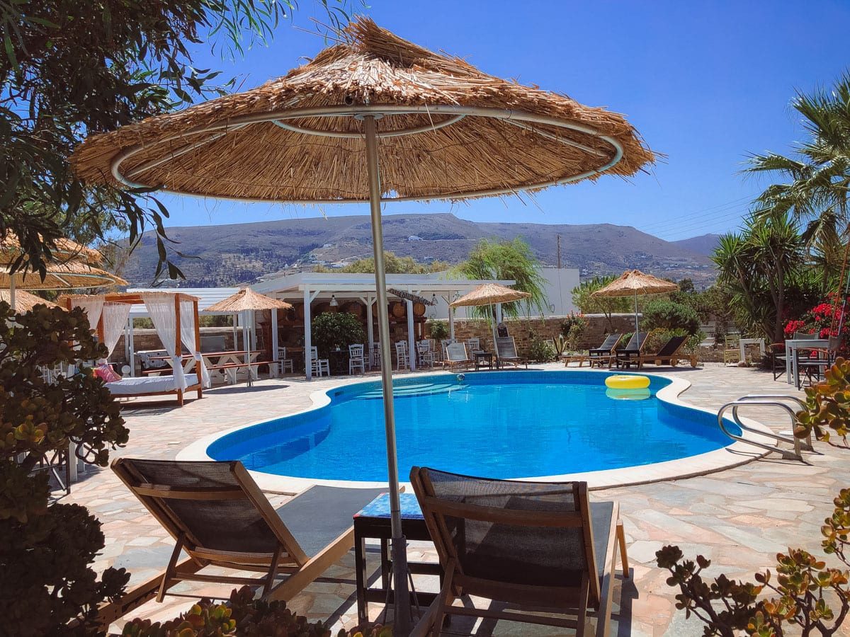 onira-hotel-poolview