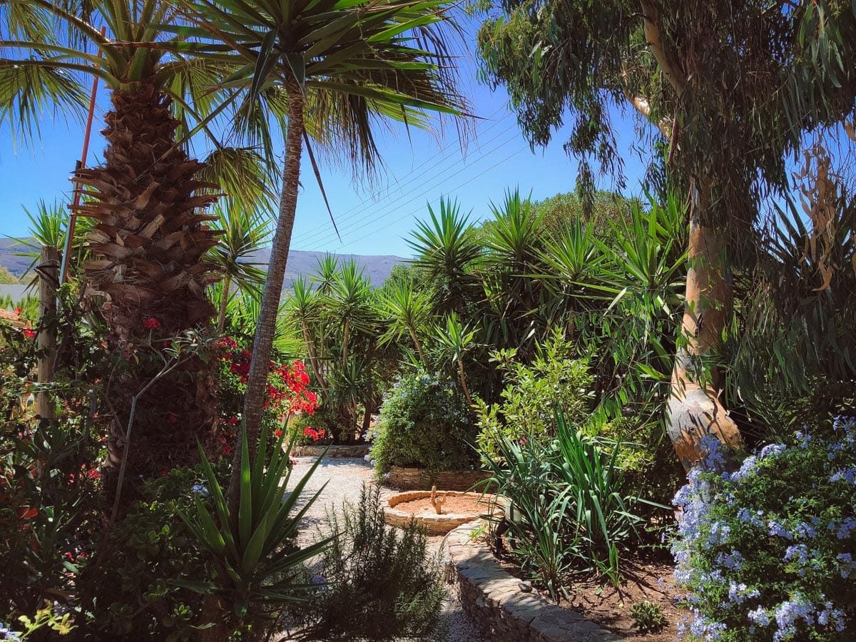 onirahotel-garden